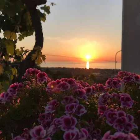Il Tramonto Nocleg ze śniadaniem 3*