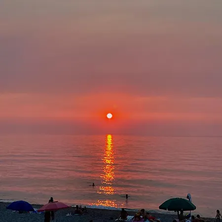 Alojamento de Acomodação e Pequeno-almoço Il Tramonto Capo dʼOrlando